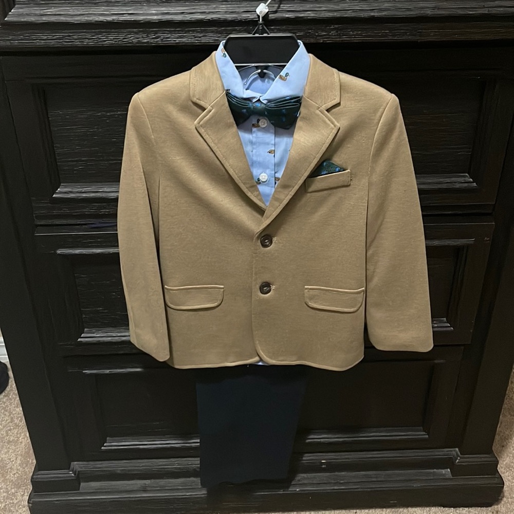 Boys classic club suit